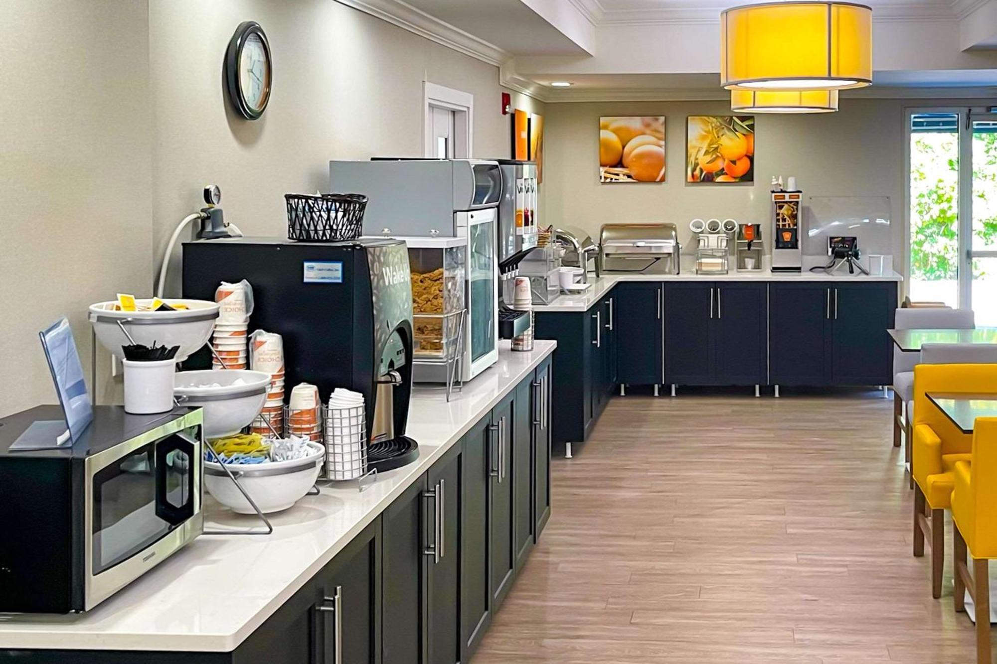 Comfort Suites Salisbury I-85 Экстерьер фото